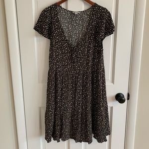 American Eagle Outfitters (AEO) | black floral mini dress size large